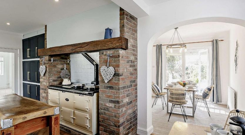 Photo of 3 Bed in Sandilands