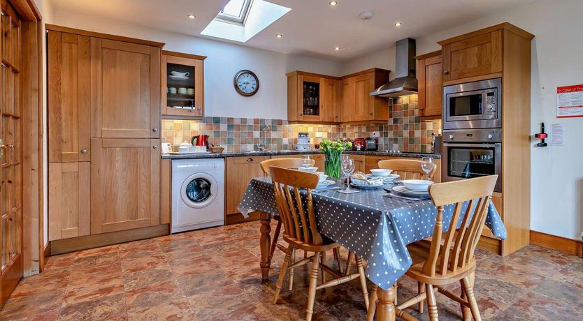 Photo of 2 Bed in Trenear