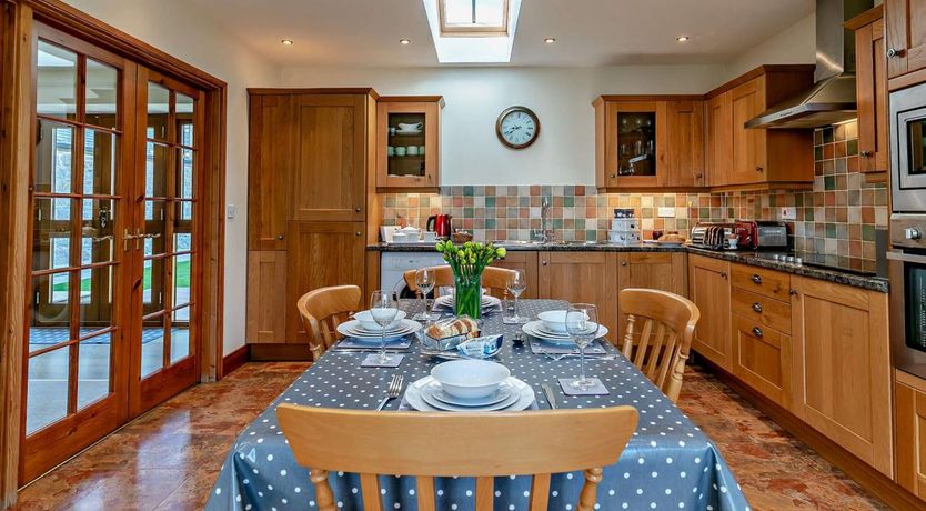 Photo of 2 Bed in Trenear