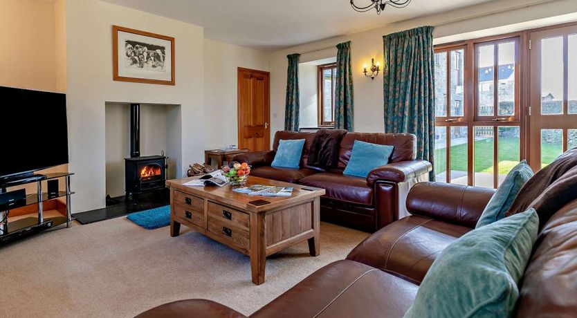 Photo of 2 Bed in Trenear