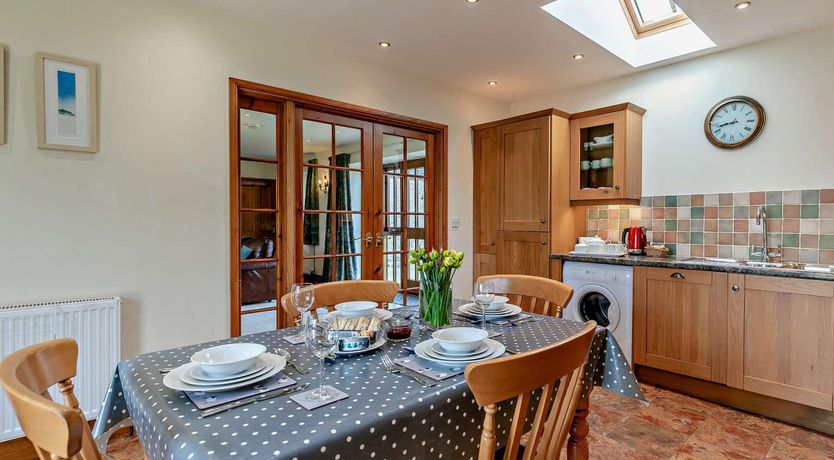 Photo of 2 Bed in Helston