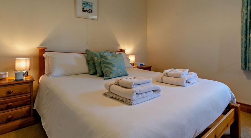 Photo of 2 Bed in Helston