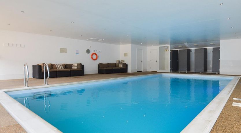 Photo of 4 Bed in Taunton