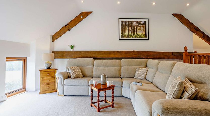 Photo of 4 Bed in Taunton