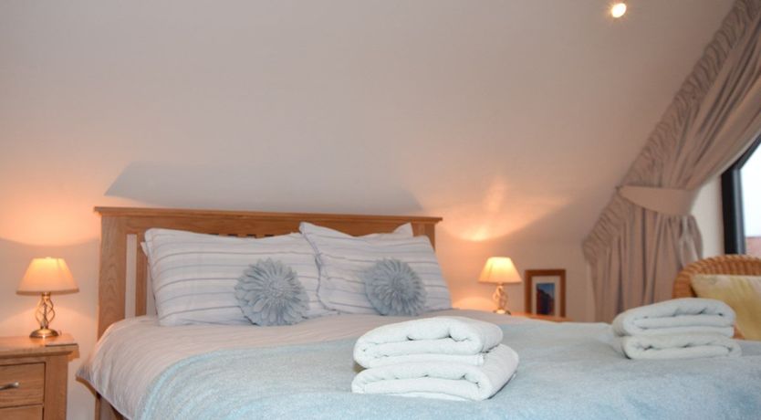 Photo of 1 Bed in Mundeseley