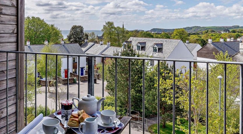 Photo of 1 Bed in Charlestown