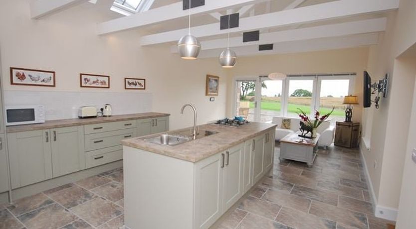 Photo of 2 Bed in Lintrathen