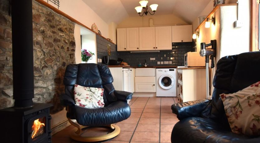 Photo of 1 Bed in Pancrasweek