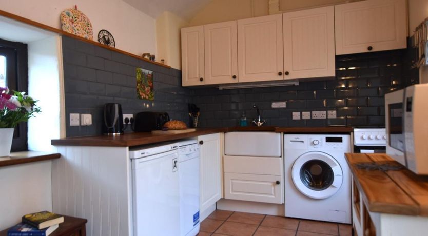 Photo of 1 Bed in Pancrasweek