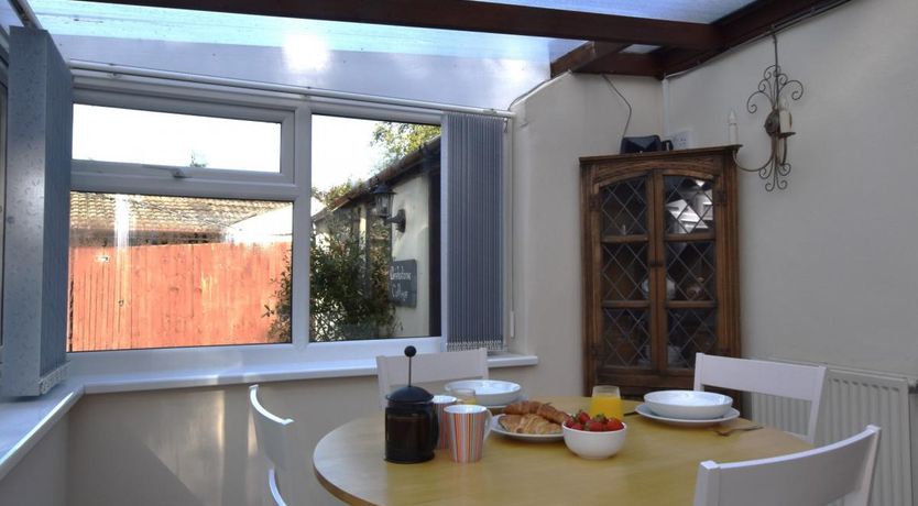 Photo of 1 Bed in Pancrasweek