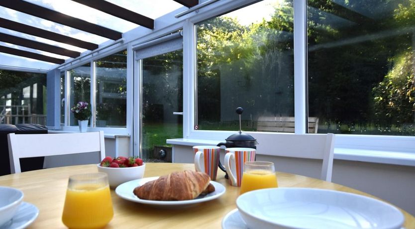 Photo of 1 Bed in Pancrasweek