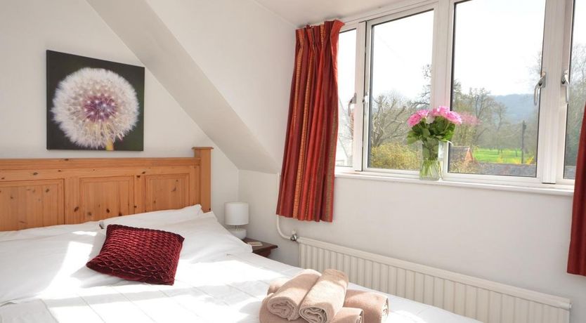 Photo of 1 Bed in Upton St. Leonards