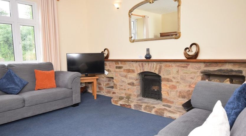 Photo of 5 Bed in Shirwell