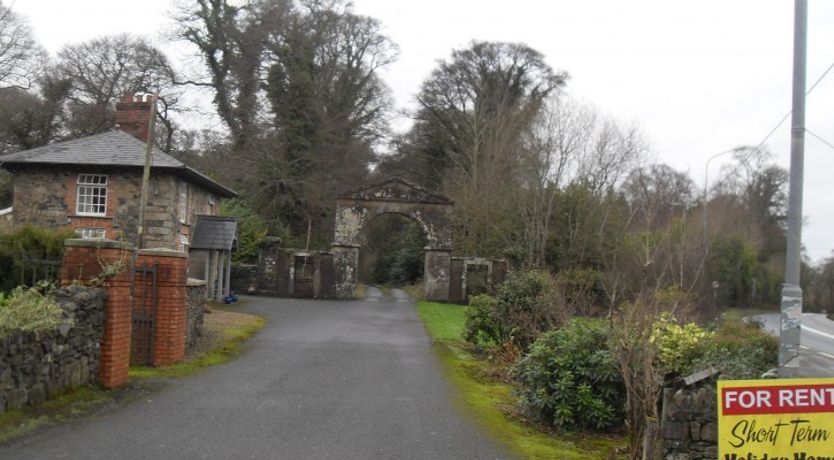 Photo of Cloverhill Gate Lodge