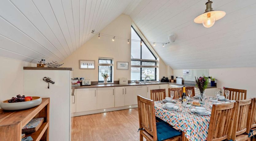 Photo of 4 Bed in Bideford