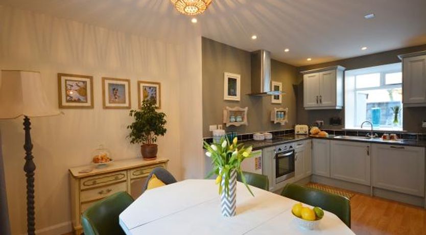 Photo of Morning Side - Cool Townhouse in Dingle Town 