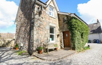 The Knowe Lower Holiday Cottage