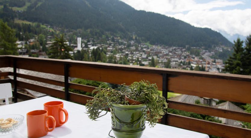 Photo of Mirador 186