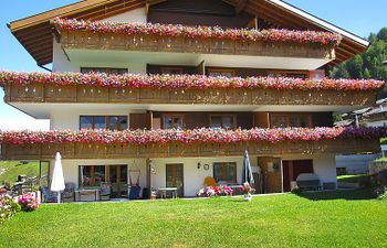 Sierra Vista Holiday Home