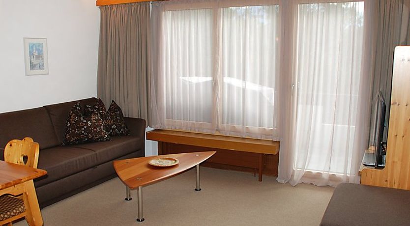 Photo of Valetta Sura