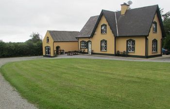 Sallowglen Lodge Holiday Cottage