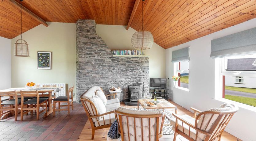 Photo of Ventry Beach Cottage - PEAK 2021 DATES AVAIL