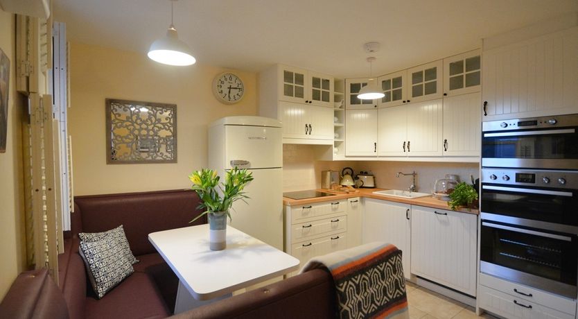 Photo of Park Lane - Modern Luxury Home