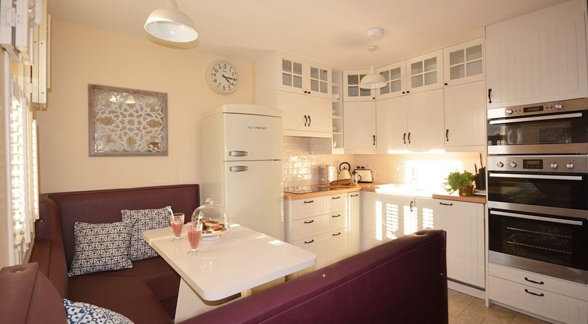 Photo of Park Lane - Modern Luxury Home