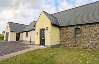 Tlws Bach Holiday Cottage