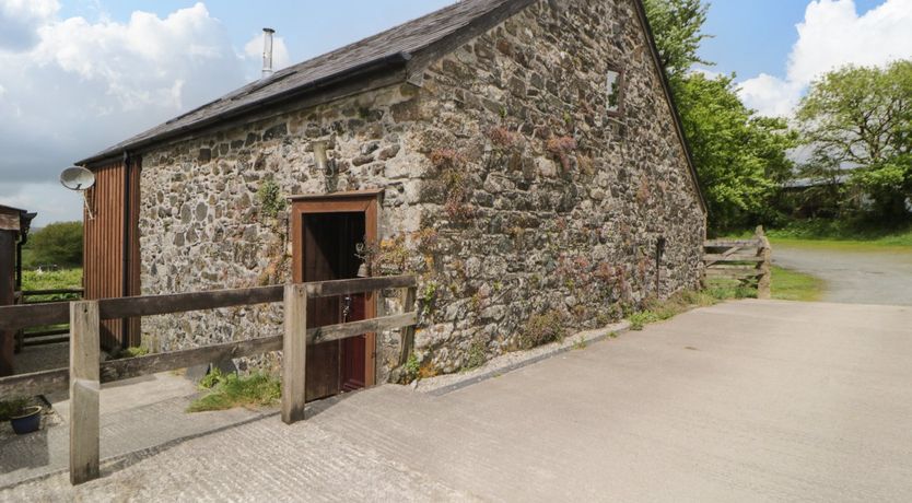 Photo of Meader Barn