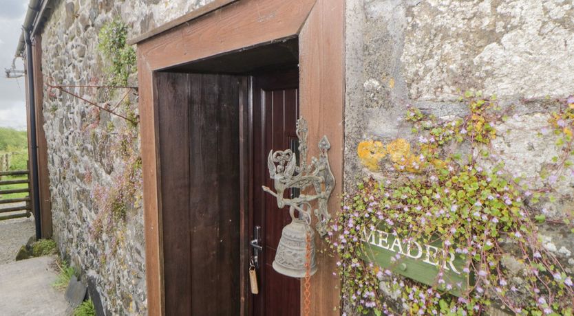 Photo of Meader Barn