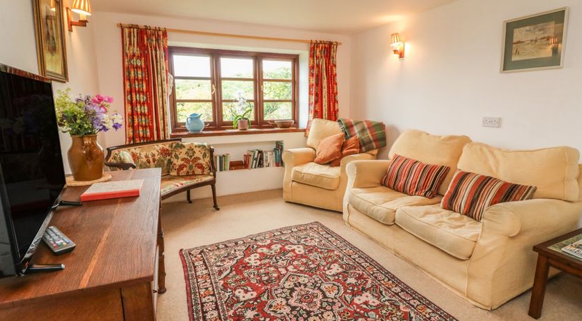 Photo of Tom's House