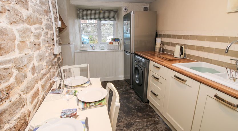 Photo of Castle Cottage