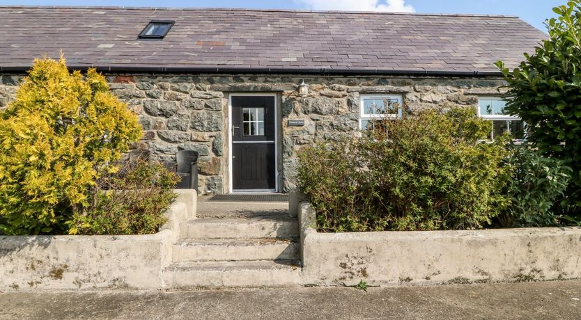 Photo of Bwthyn yr Onnen (Ash Cottage)