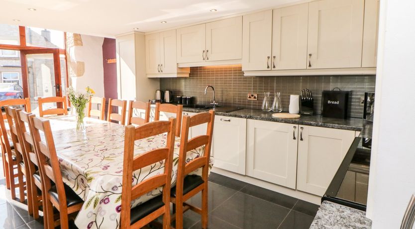 Photo of Broadway Barn