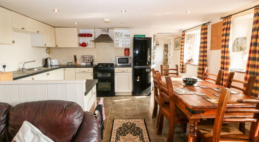 Photo of Bwthyn yr Helyg (Willow Cottage)