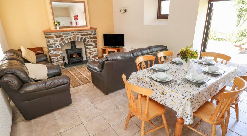 Photo of Hill Top Farm Cottage