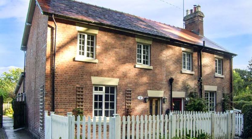 Photo of Aqueduct Cottage