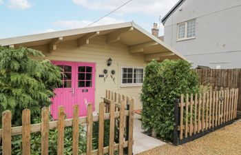 The Log Cabin Holiday Cottage