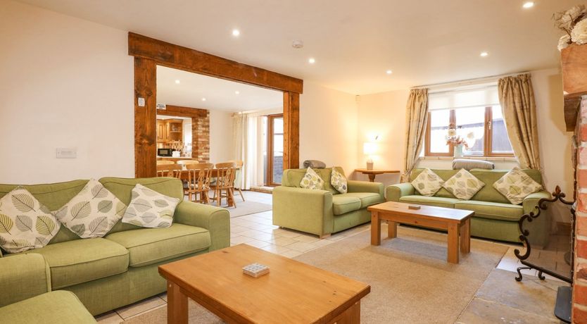 Photo of Hadleigh Farm Barn