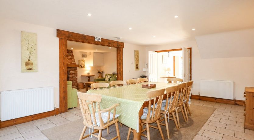 Photo of Hadleigh Farm Barn