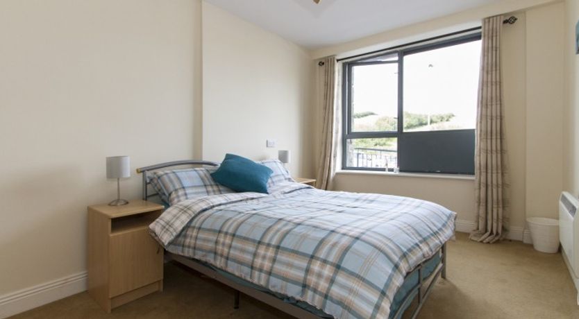 Photo of Luxury 1 Bed (Sleeps 4), Available Now