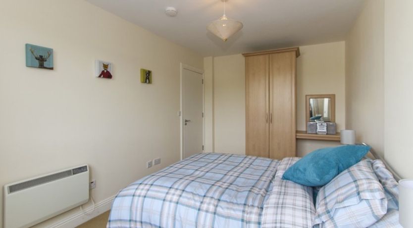 Photo of Luxury 1 Bed (Sleeps 4), Available Now