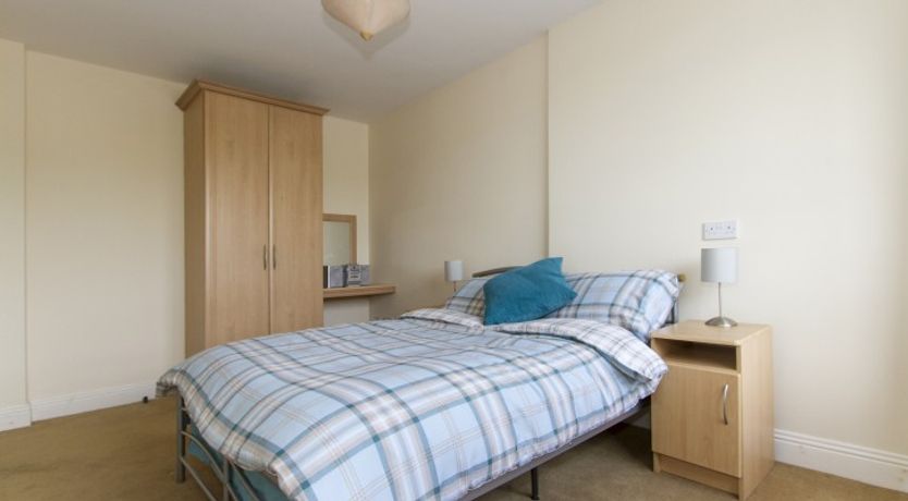 Photo of Luxury 1 Bed (Sleeps 4), Available Now