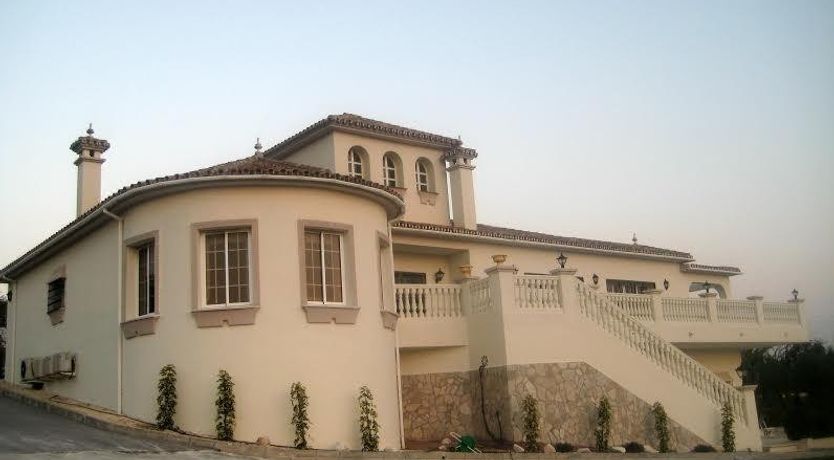 Photo of Luxury Spanish Villa 