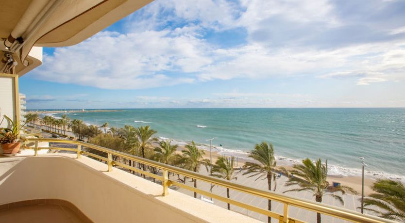 Photo of Front Beach