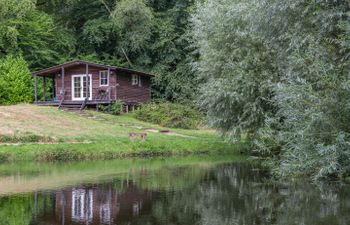 Lakeside Cabin Holiday Cottage