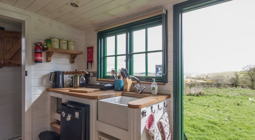 Photo of Peat Gate Shepherd's Hut