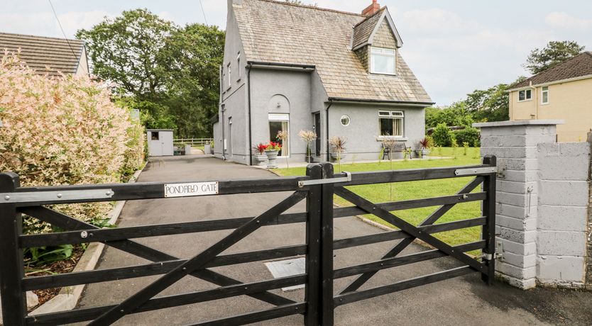 Photo of Pondfield Gate