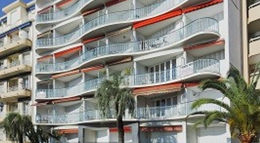 Photo of Azur View - Beautiful & Overlooking the beach